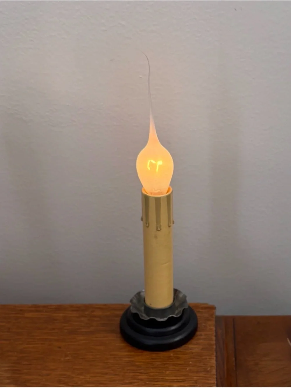 Vintage-Style Electric Candle - Picture 11 of 12